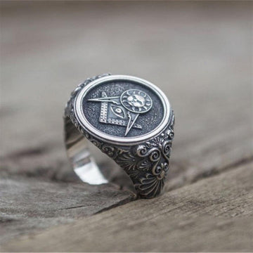 Best Gifts - Vintage Men's Templar Masonic Signet Ring - The Jewellery Supermarket